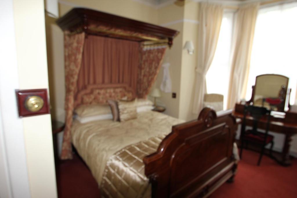 Longview Hotel Knutsford Quarto foto